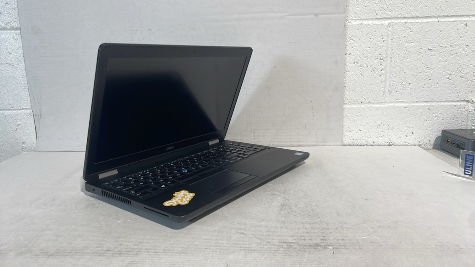 Dell Precision 3510 P48F001 Intel Core i7 4JH56H2 15.6″ Laptop