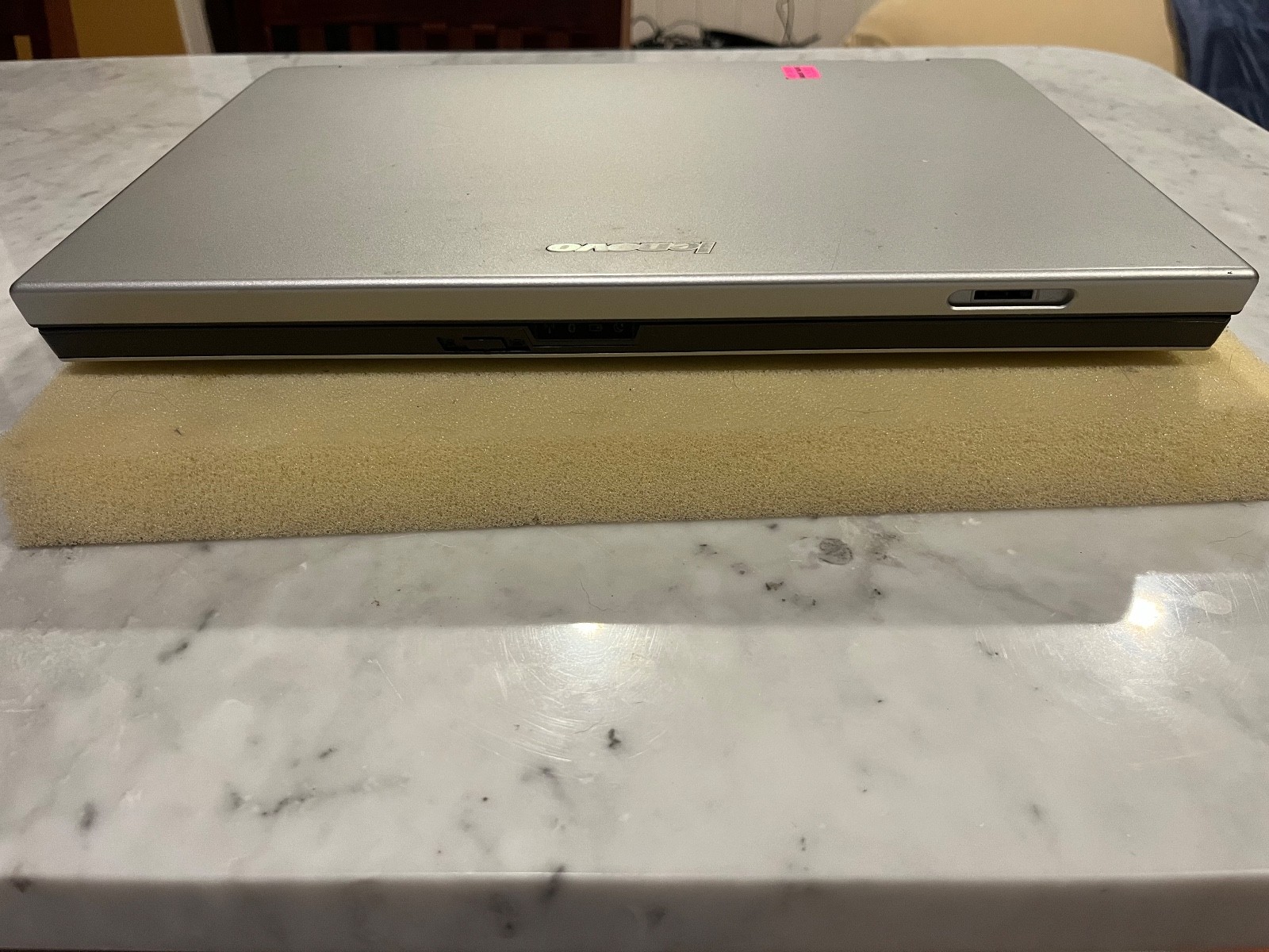 Lenovo 3000 N100 type 0768-A49 Intel Centrino Duo notebook computer