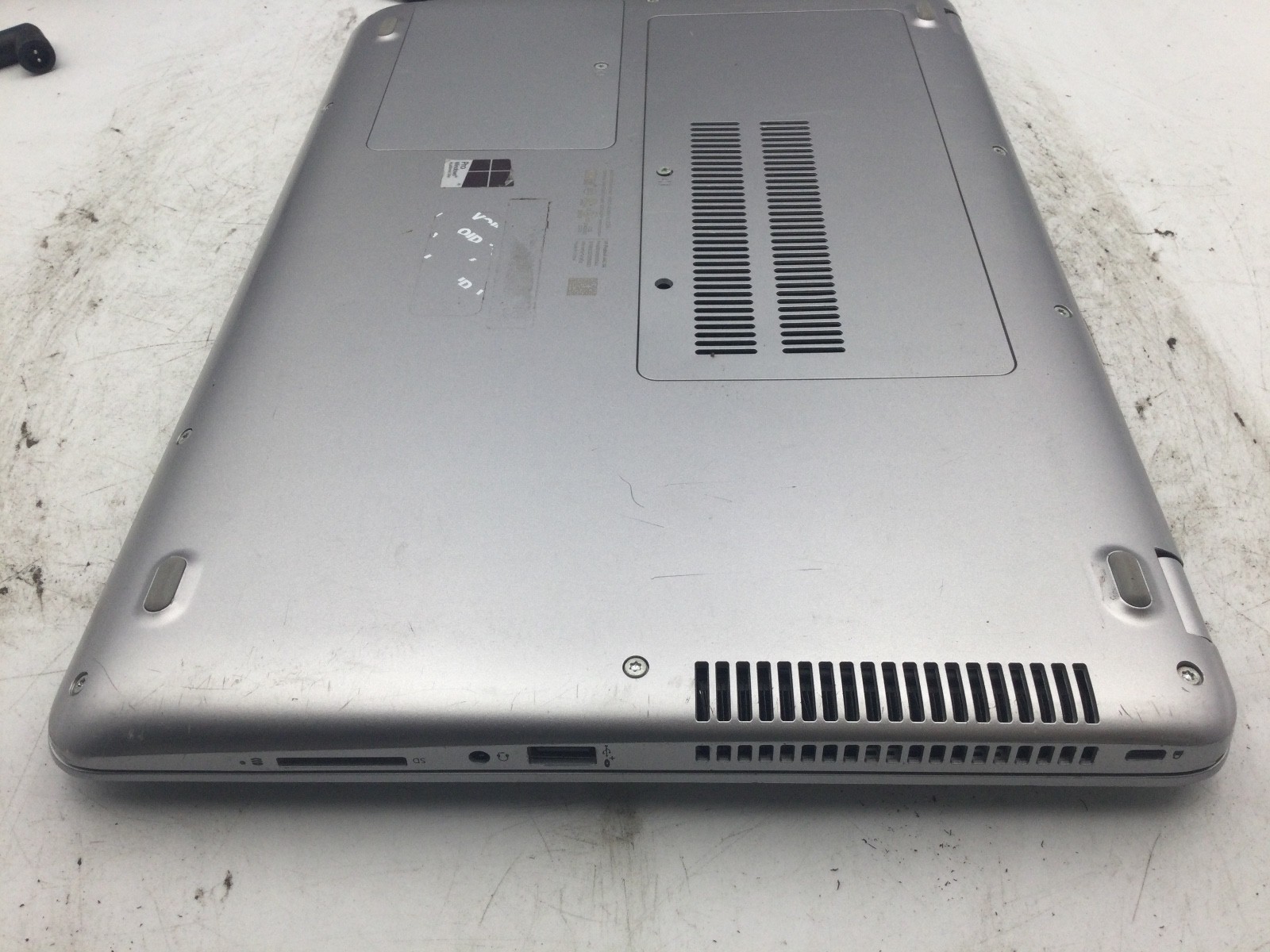 HP PROBOOK 440 G4 – BOOTS TO BIOS/BIOS LOCKED – INTEL I3 7TH GEN – READ DESC -BB