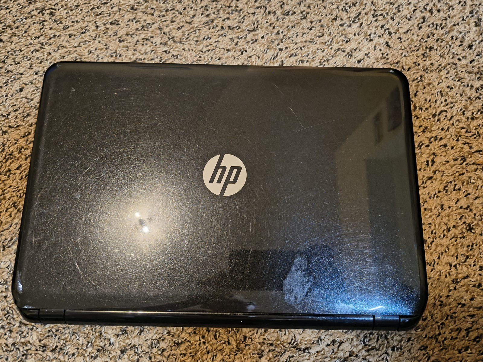 HP 15-R253CL Intel Core i3-5010U 2.1GHz 8 GB 300GB Windows 10 touchscreen DVD