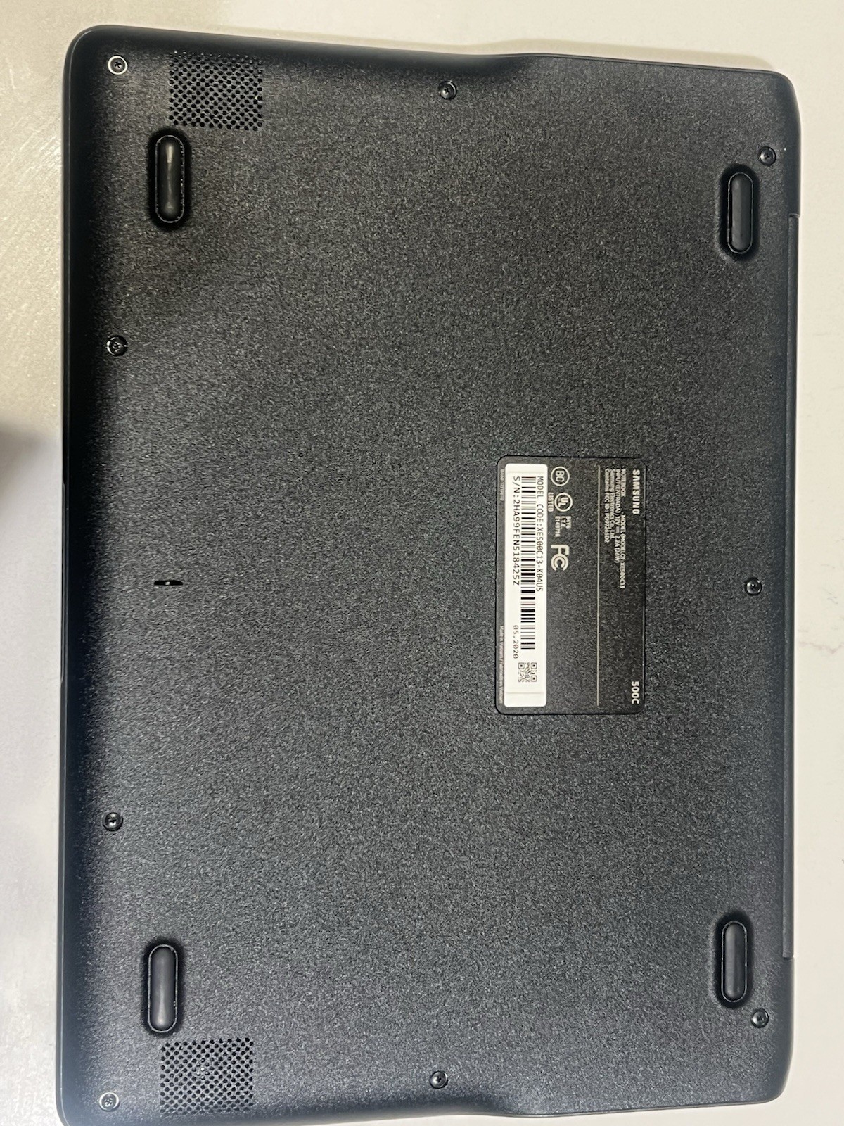 Samsung Chromebook 3 4GB Ram 16GB SSD 11.6-Inch Laptop – Black – XE500C13