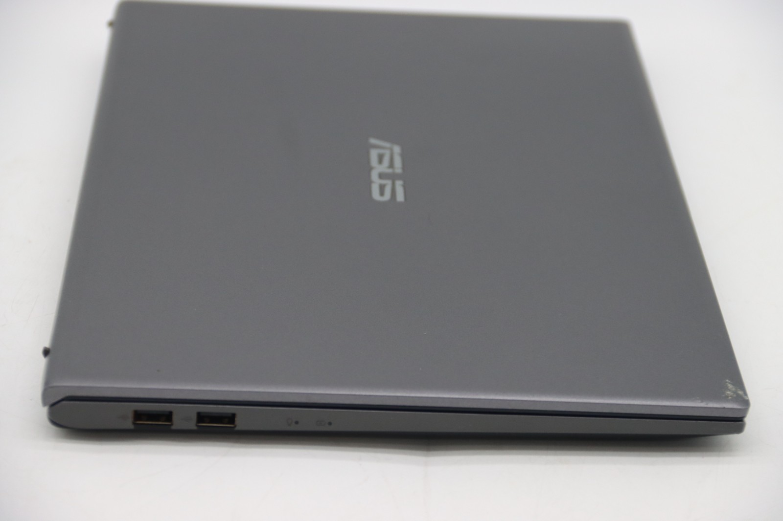 Asus Vivobook 15 F512D 15.6″ AMD Ryzen 3 3250U, 8GB RAMS , 256GB SSD- Slate Gray