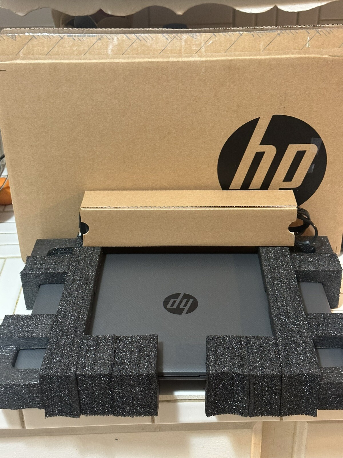 HP 255 G7 15.6 in (128GB SSD, AMD E-Series, 1.50 GHz, 4GB) Laptop – 5YJ41UT#ABA