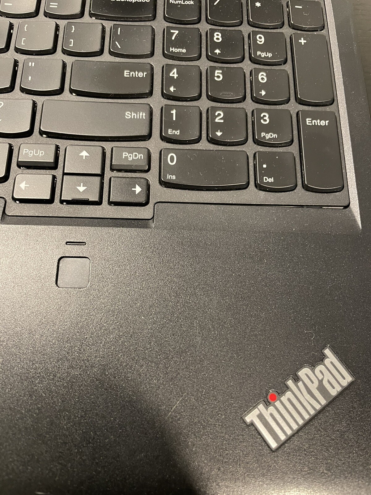 Lenovo ThinkPad P52 15.6″ Laptop Intel Xeon 2.7 GHz475GB SSD 64GB RAM Win 10