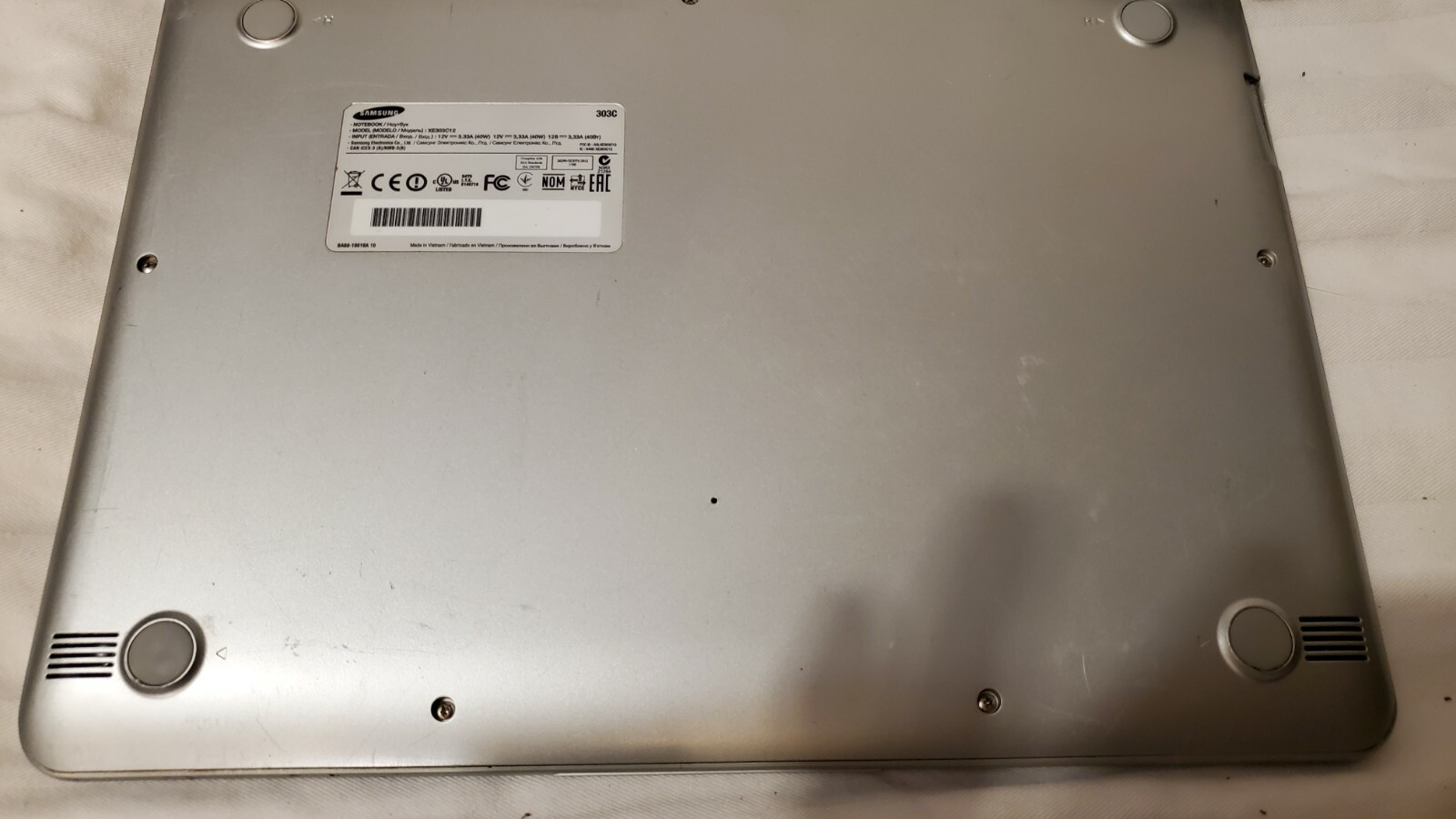 Samsung Chromebook XE303C12 11.6in 16GB, 5 Dual-Core Laptop Used Poor cond