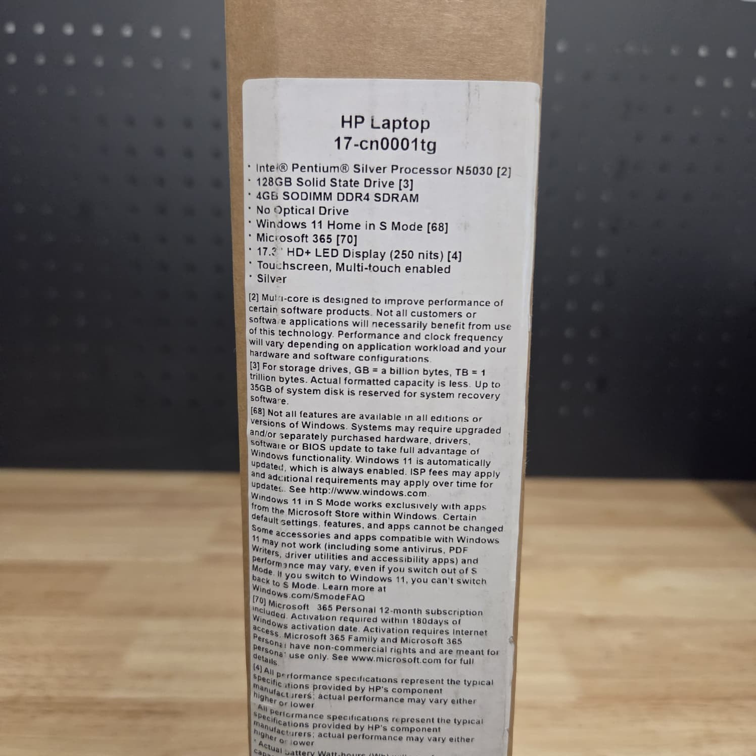 HP Laptop 17-cn0001tg