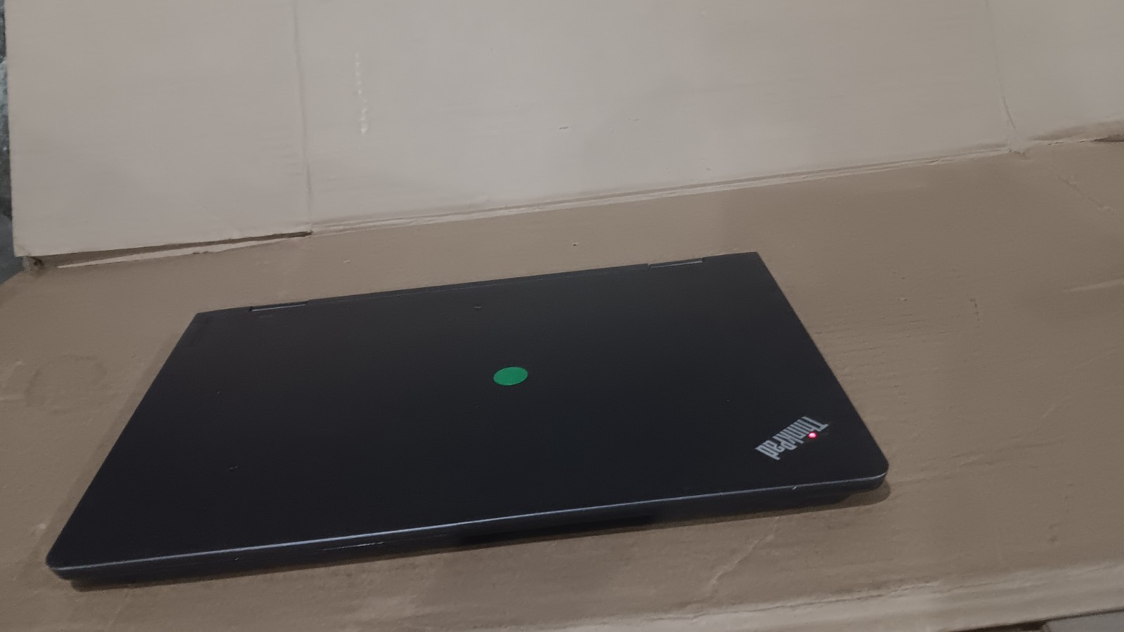 Lenovo ThinkPad Yoga 15 Core i5-5200 @ 2.2 GHz 15.6 convertible LCD screen 20DQ
