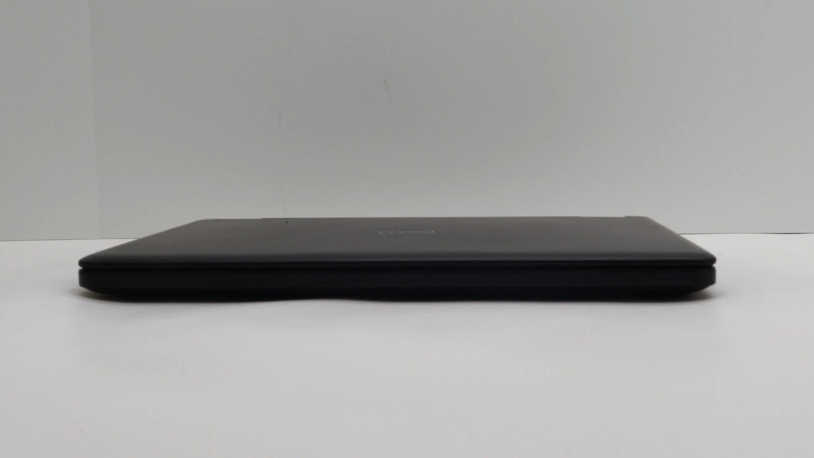 Dell Latitude E5470: i7-6600U CPU @ 2.6 GHz 8GB RAM 120GB SSD See Description