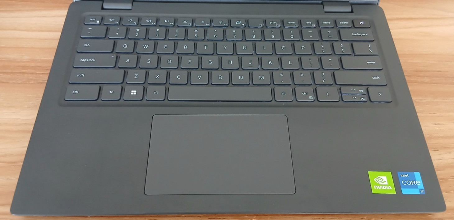 Dell Latitude 3420- 14″ Hd-i7-1165g7-Nvidia Mx350-16gb/256gb READ***