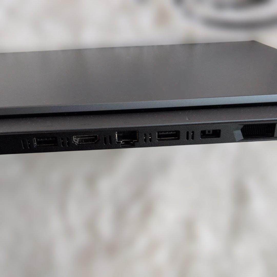 Lenovo LOQ 15IRX9 15.6″ i5-13450HX 16GB 512GB SSD GeForce RTX 3050