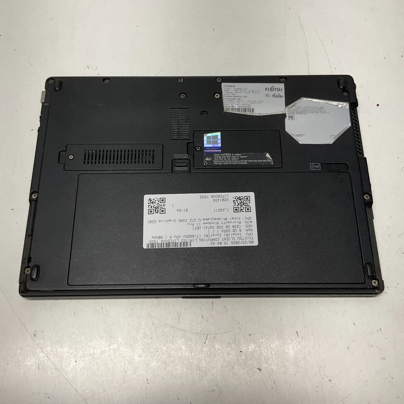 Fujitsu Lifebook T939 Laptop Intel Core i7-8665U @ 1.90 GHz 8GB 256GB SSD READ
