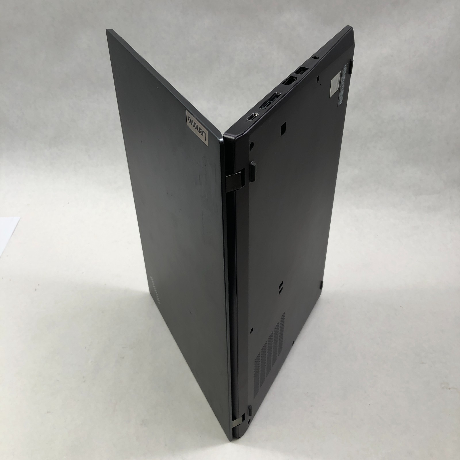 Lenovo ThinkPad T14s Gen 2 AMD Ryzen 5 PRO 5650U 8GB RAM 256GB SSD NO OS