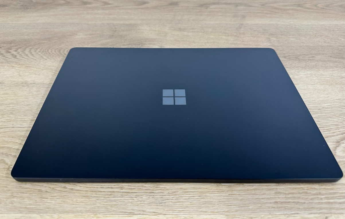 Microsoft Surface Laptop 5 Core i7 1265U, 16GB LPDDR5 Intel Iris Xe, 512GB SSD