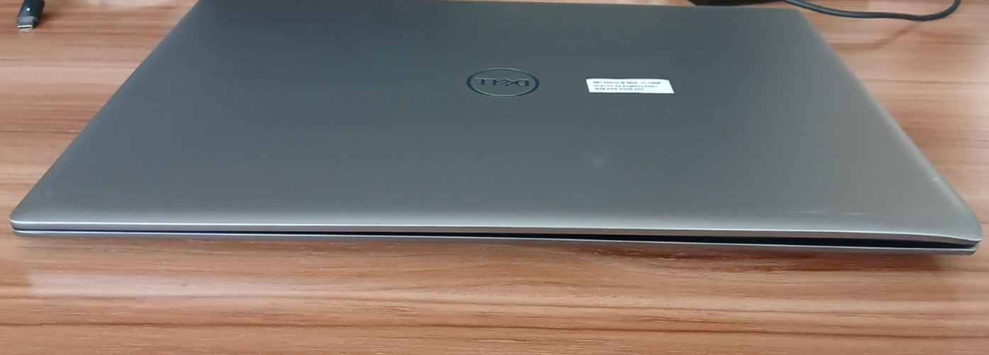 DELL VOSTRO 5620 i7-1260p 16″ FHD 16/512***READ