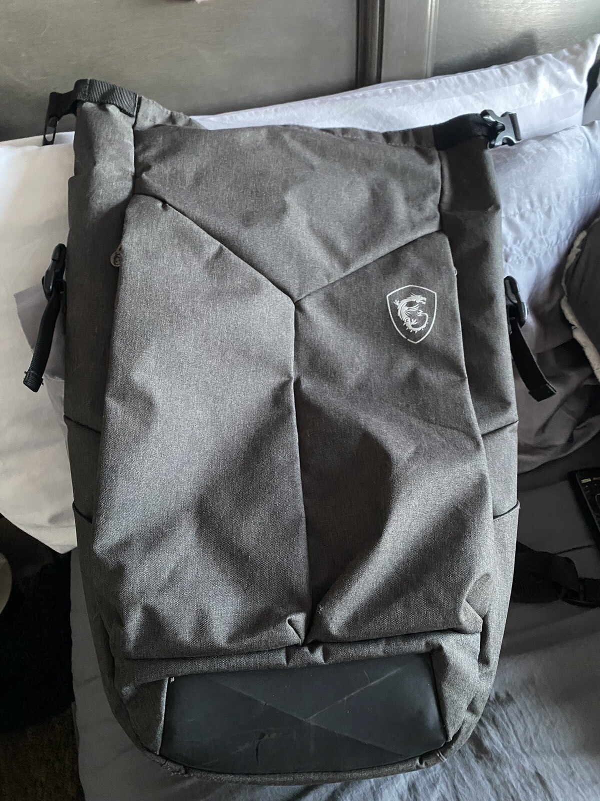 MSI GV62 8RE COMPLETE GAMING LAPTOP + KEYBOARD, COOLER, HEADSET, BACKPACK