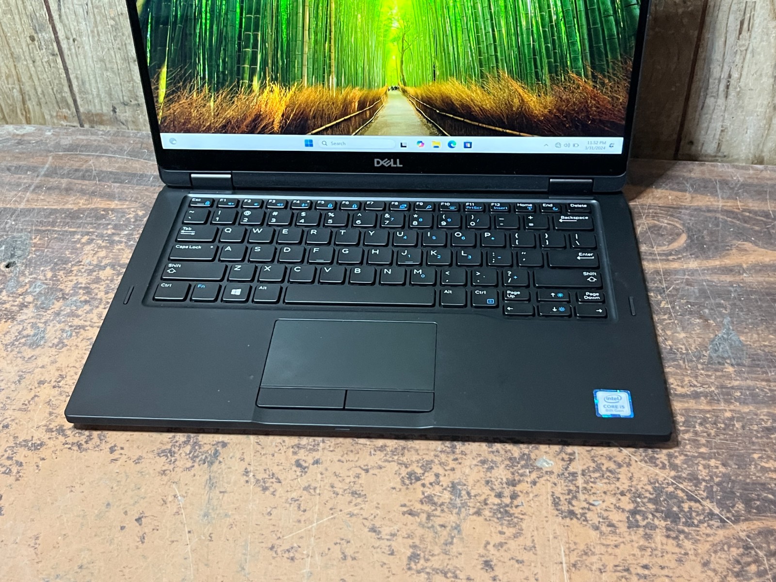 Dell Latitude 7390 13.3″ I5-8250U 8GB 256GB SSD FHD Windows 11 Pro Laptop
