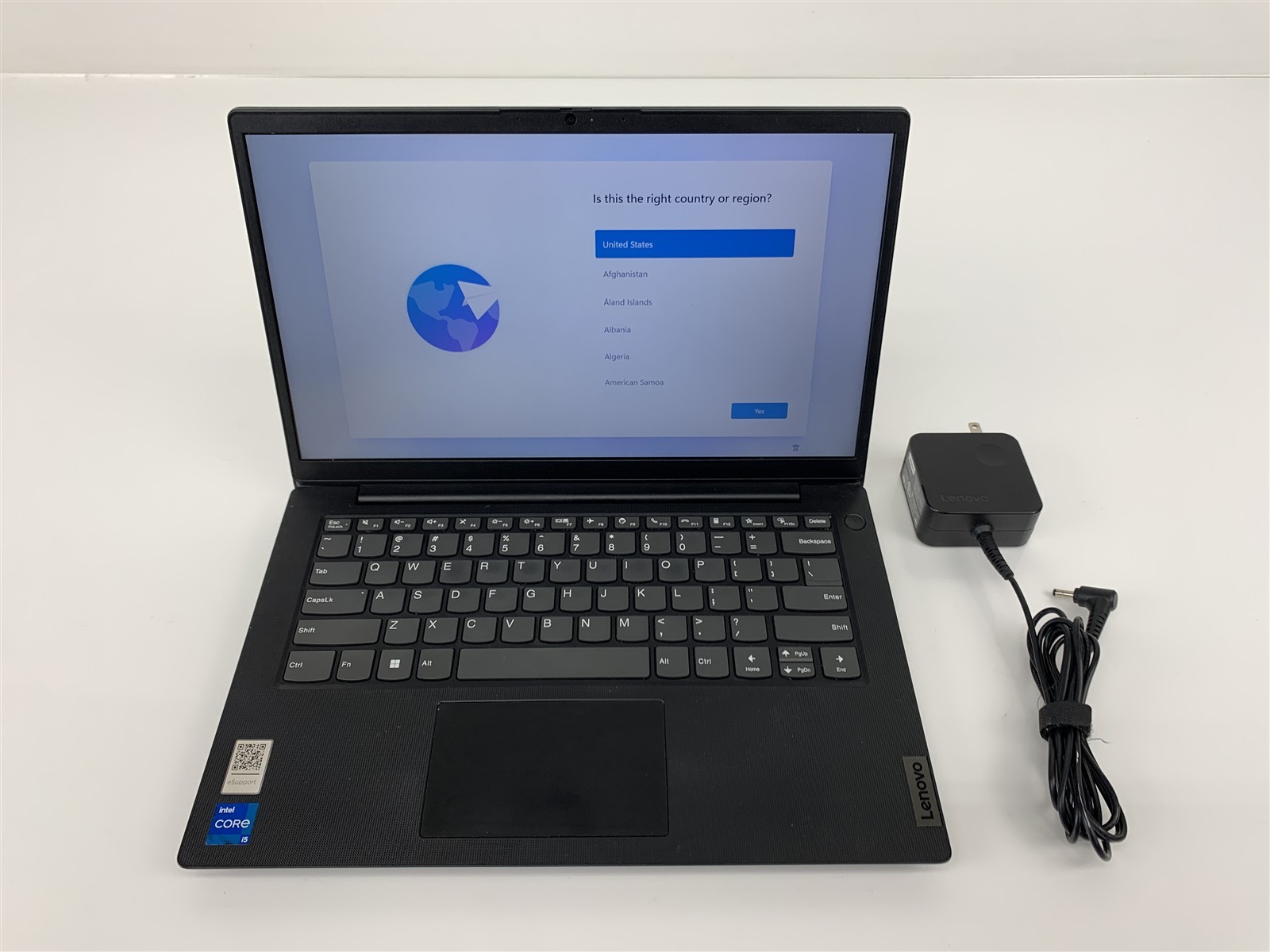 Lenovo V14 G2 ITL i5-1135G7 2.40GHz 24GB RAM 512GB NVMe Win 11 Pro 82KA005LUS