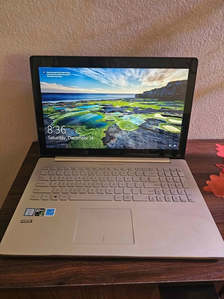 ASUS ZenBook pro 15.6″ UX501V (512GB SSD, Intel Corei7, 2.60 GHz,…