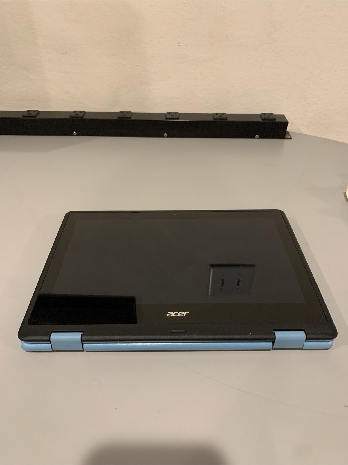 Acer Spin 1 SP111-31-C2W3 Touchscreen Convertible Laptop Needs Battery