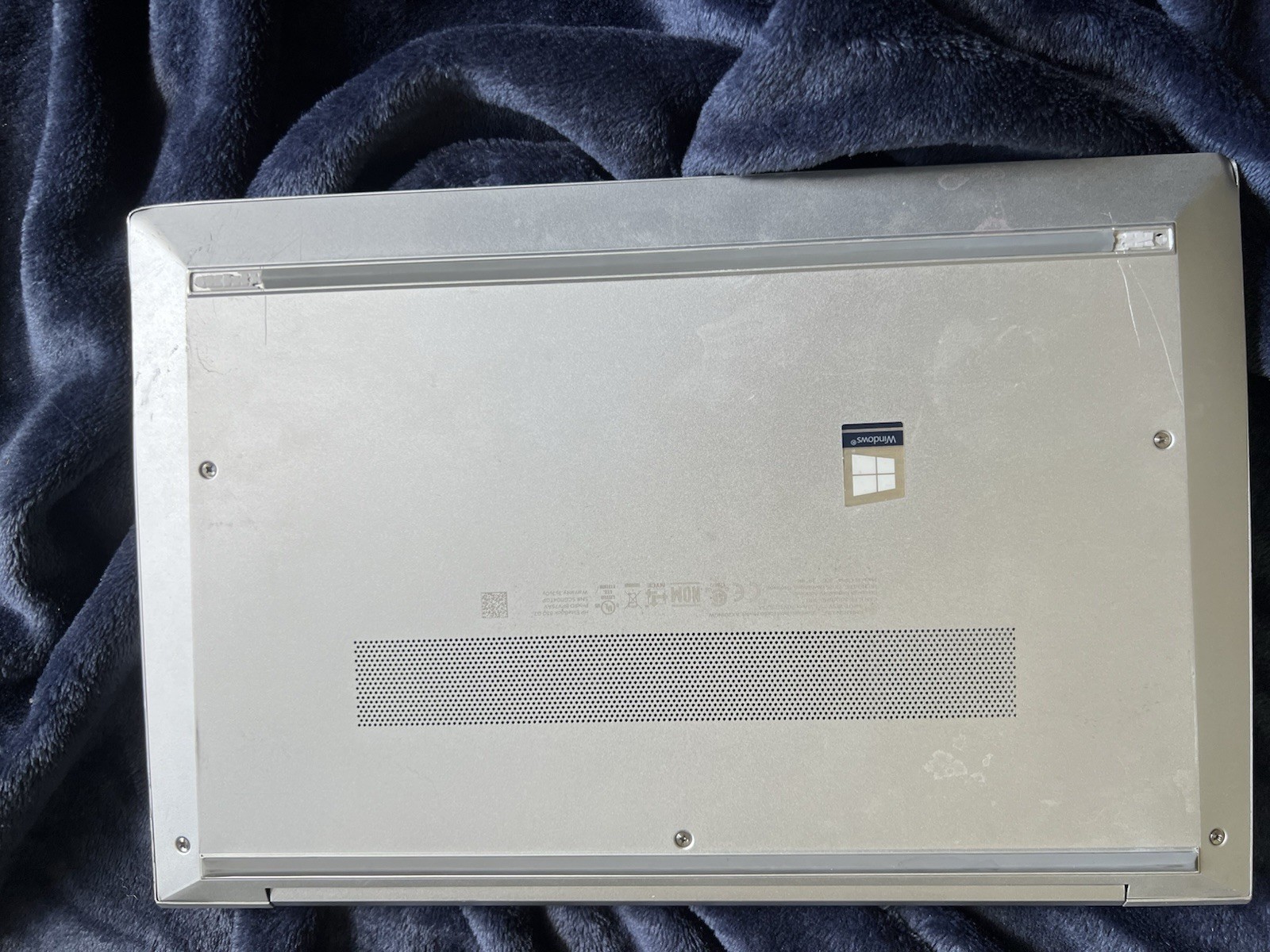 HP EliteBook 830 G7 13.3″ Touch i7-10610U 16GB RAM 512GB SSD FOR PARTS ONLY