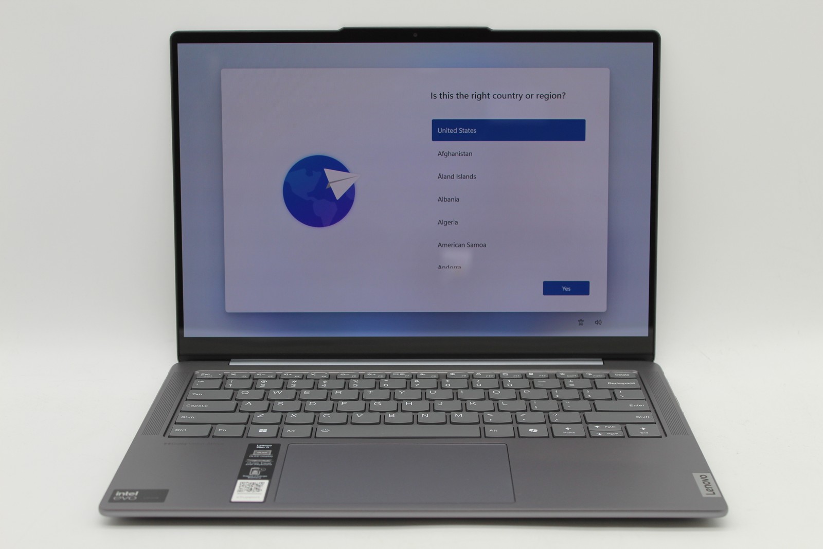 Lenovo Slim 7 14″ Touch Intel Core Ultra 7 155H 16GB 512GB 83D80000US PC1744565