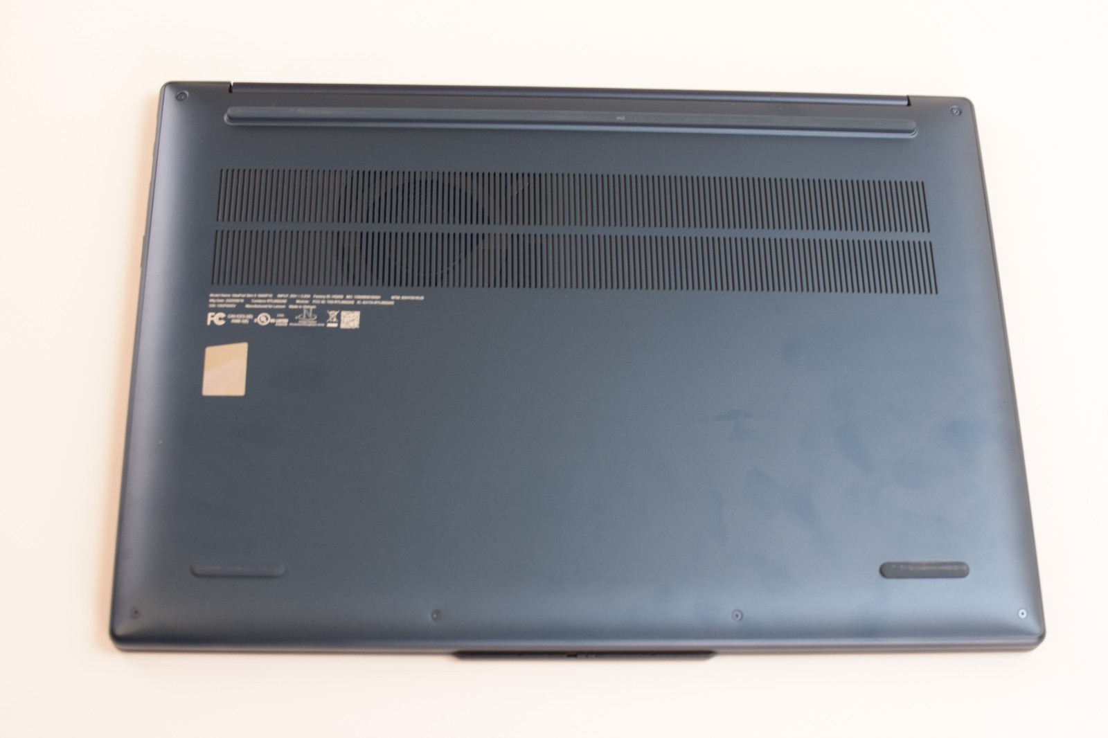 Lenovo IdeaPad Slim 5 – 16″ WUXGA TS, Ryzen AI 7 350, 16GB RAM, 1TB SSD