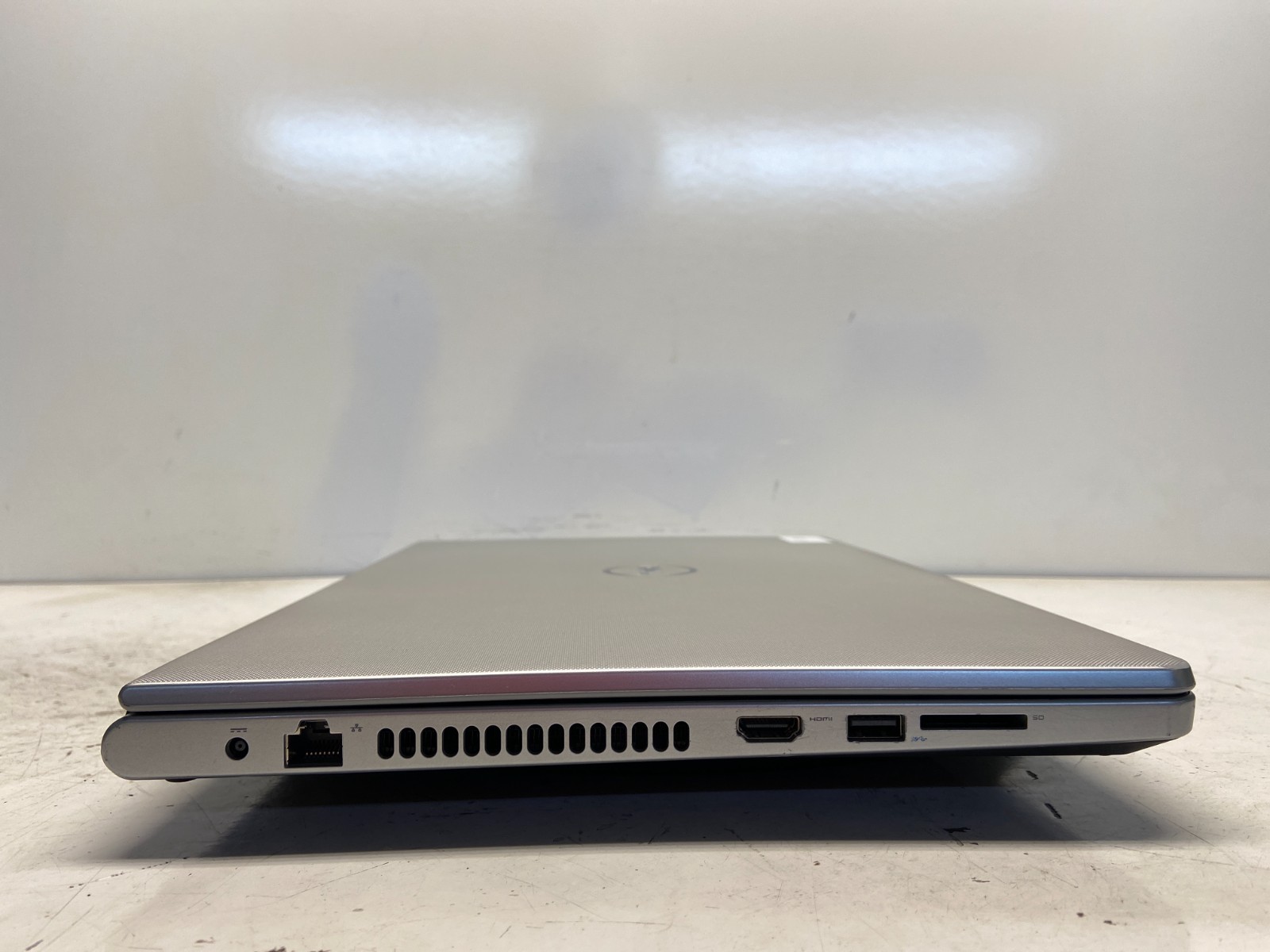 Dell Inspiron 5558 Intel i5-4210U 1.7GHz 8 GB NO HDD