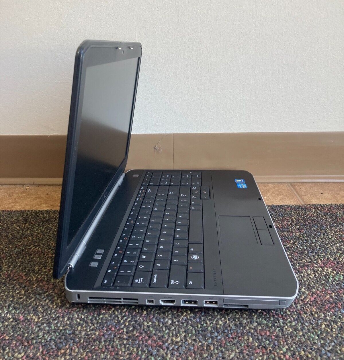 Dell Latitude E5520 15.6″ Intel Core i5-2540M 2.5GHz 8GB RAM 256GB SSD, Read