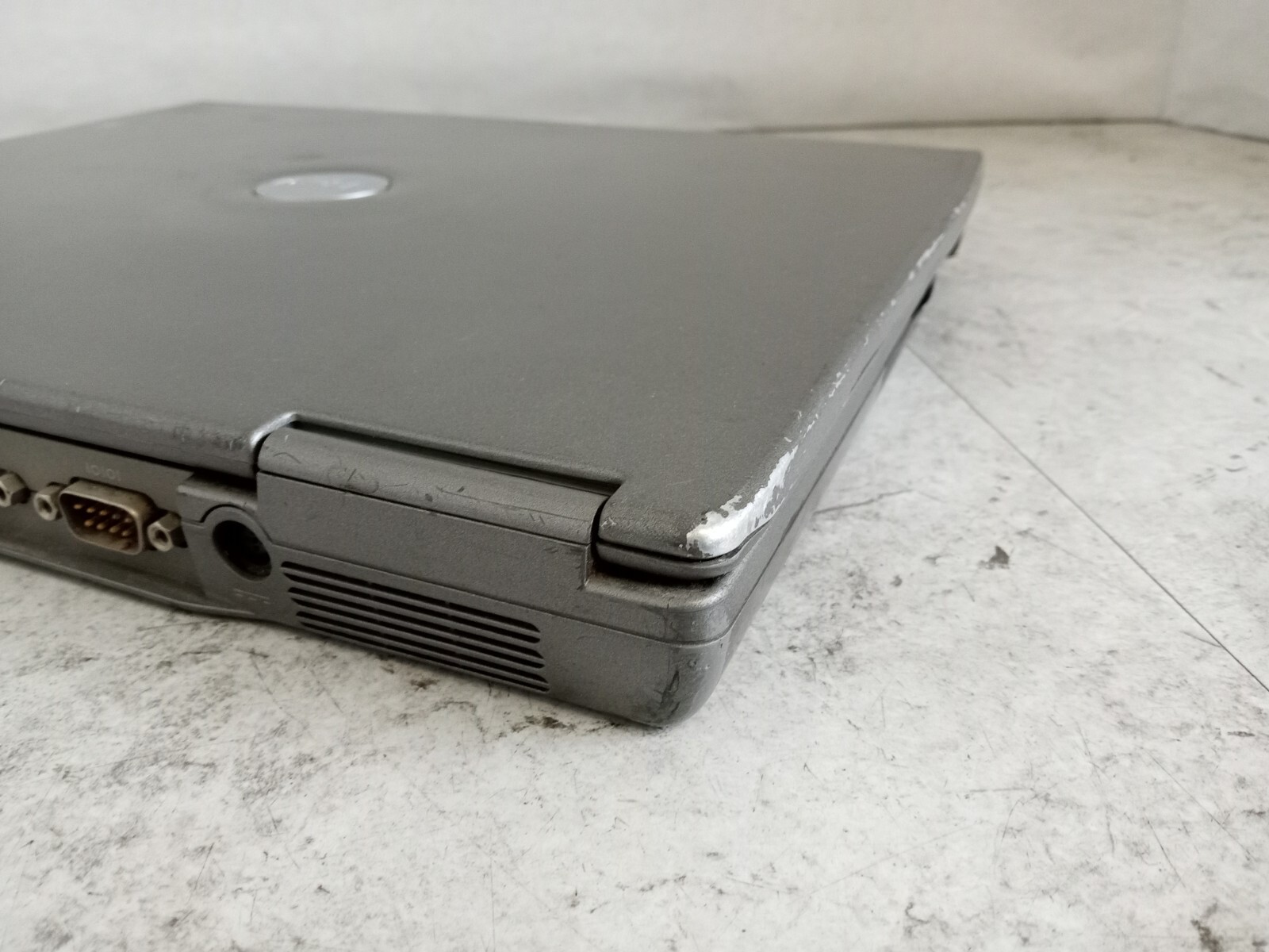 Dell Latitude D600 14″ Laptop Intel Pentium CPU – POWER DEAD – READ -RR