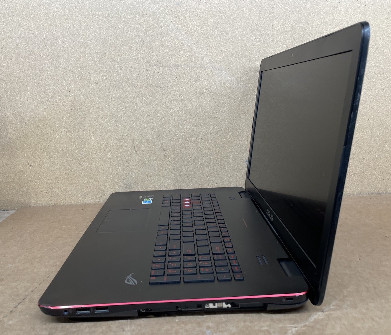 Asus ROG GL771J Laptop Intel Core i7, NO RAM, NO STORAGE, *FOR PARTS* READ