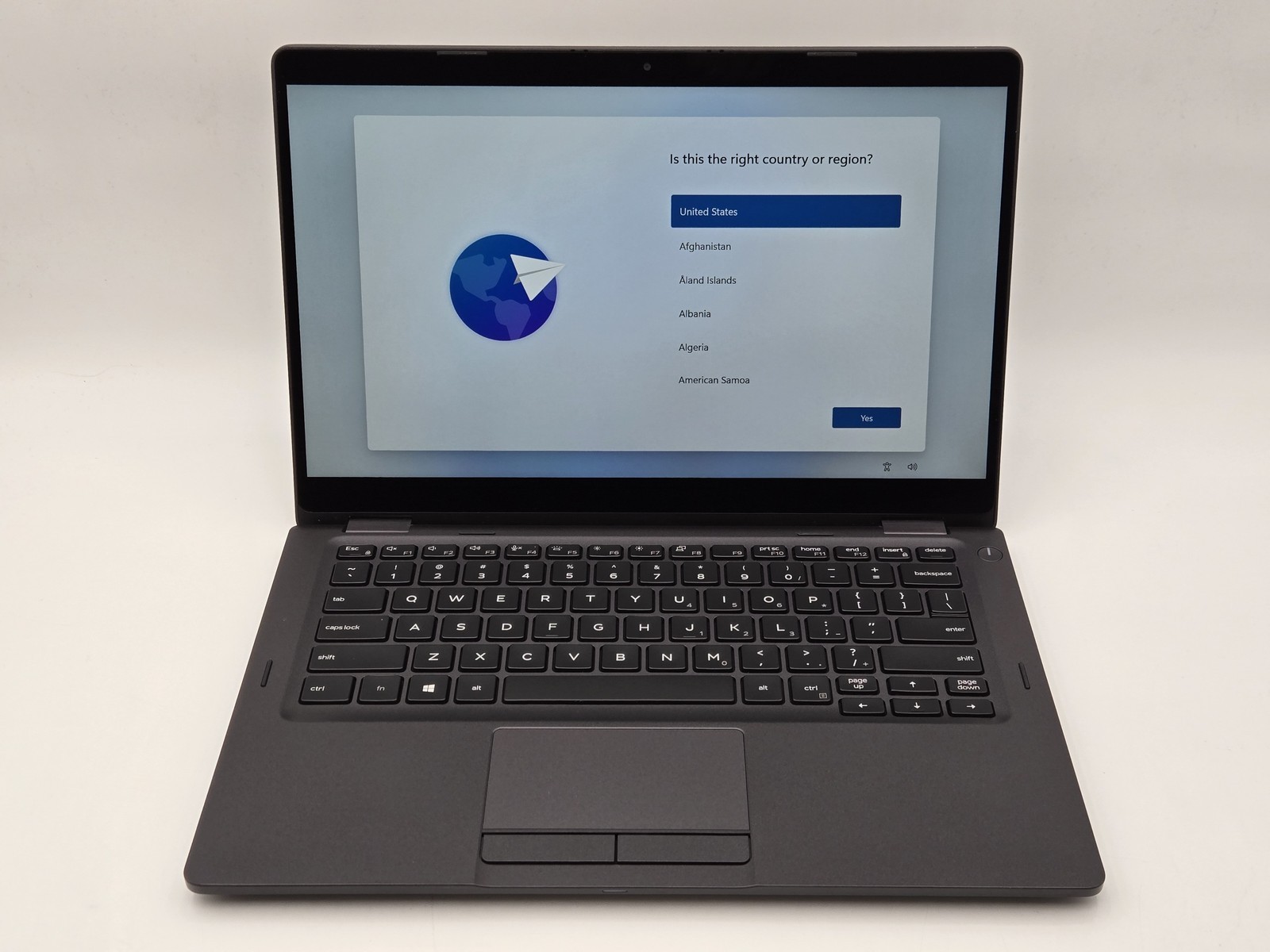 Dell Latitude 5300 2-in-1 13″ FHD Touch I5-8265U 256GB 16GB W11P Backlit IRCam