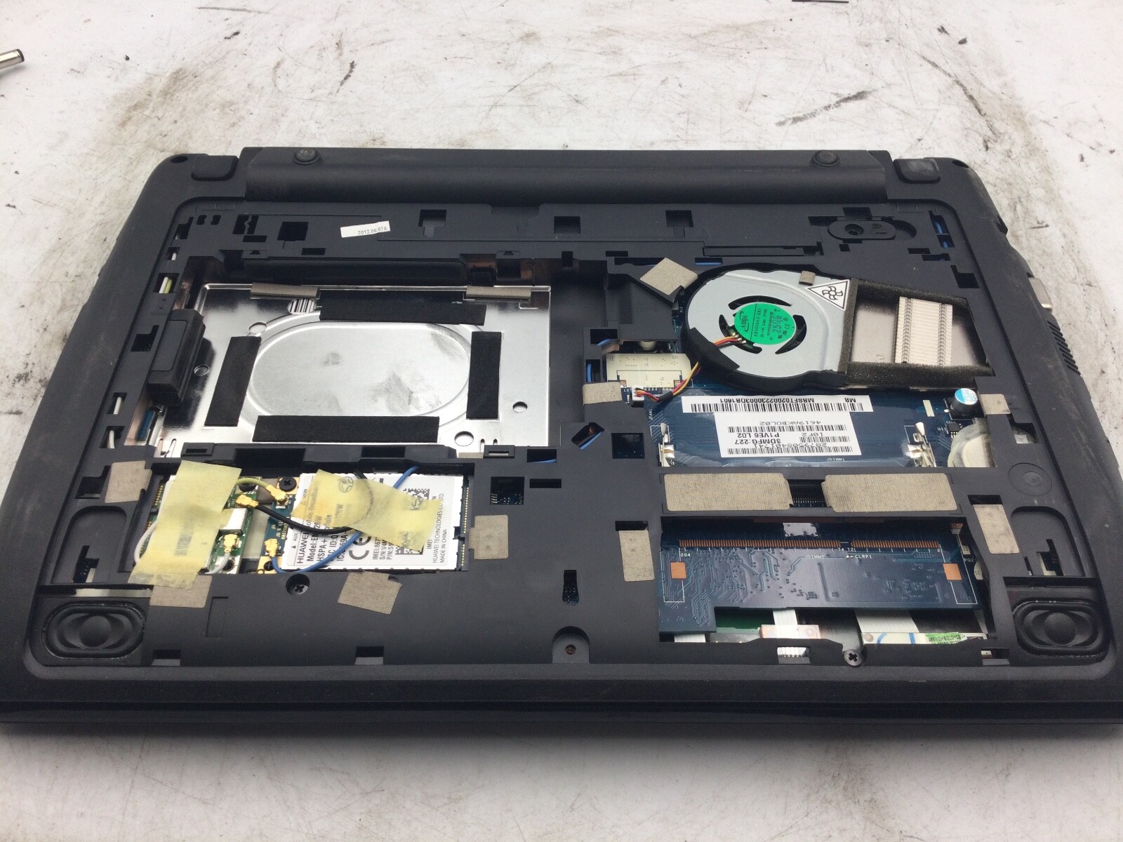 ACER ASPIRE ONE 722 – FOR PARTS – AMD C-60 – NO RAM – 12″ – READ DESCRIPTION -BB