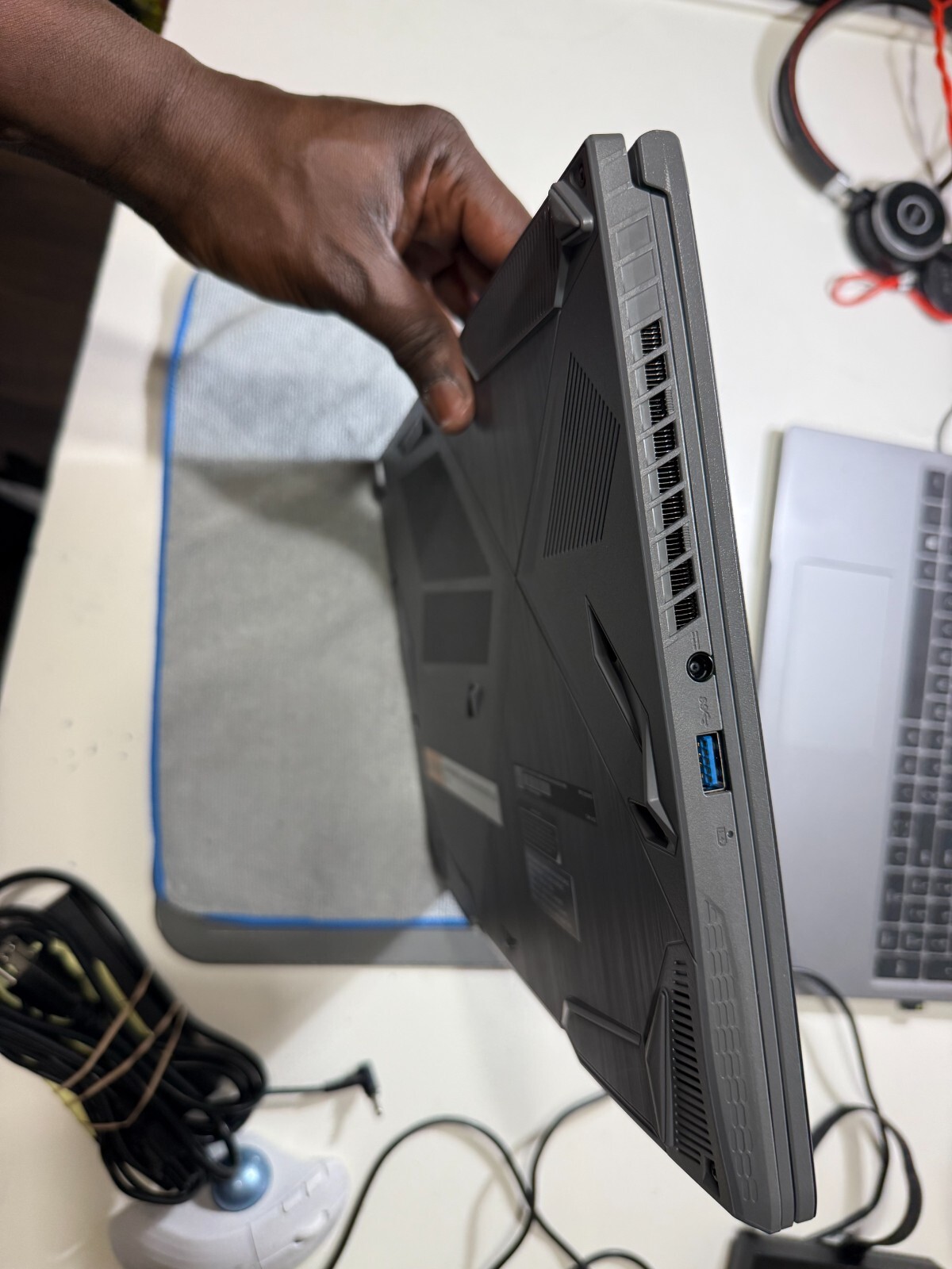 MSI THIN B13UC GAMING LAPTOP, I5 64GB RAM & 8T STORAGE M.2/SSD