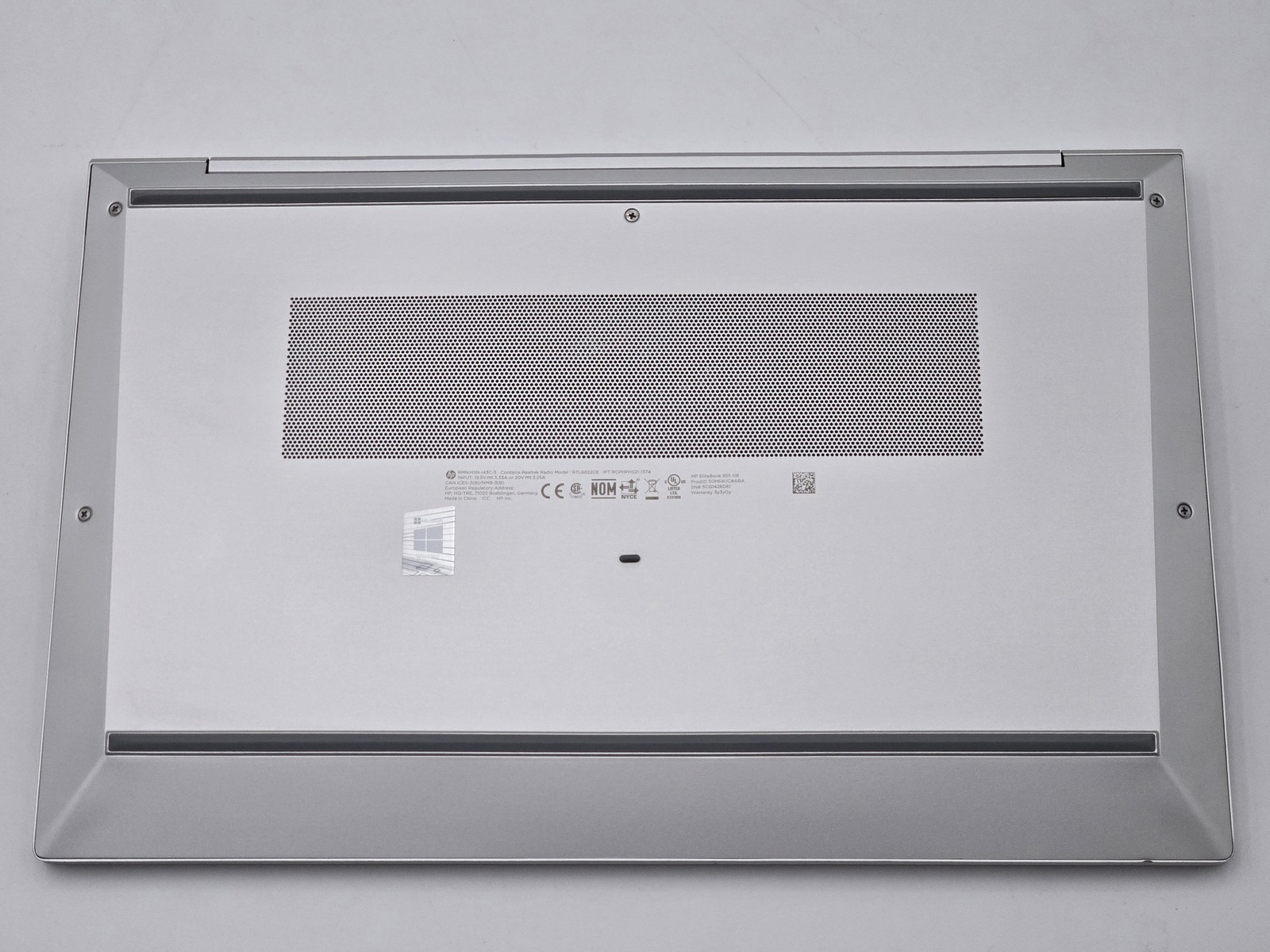 HP EliteBook 855 G8 15″ FHD Touch RYZEN 7 PRO 5850U 512GB 16GB W11P Cam Backlit