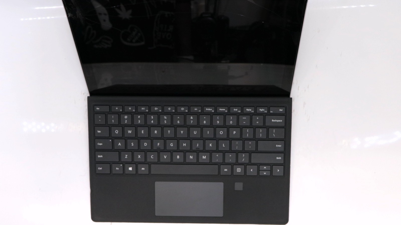 Microsoft Surface Pro 12″ i5-7300u 0GB 256GB – Fair READ DESC
