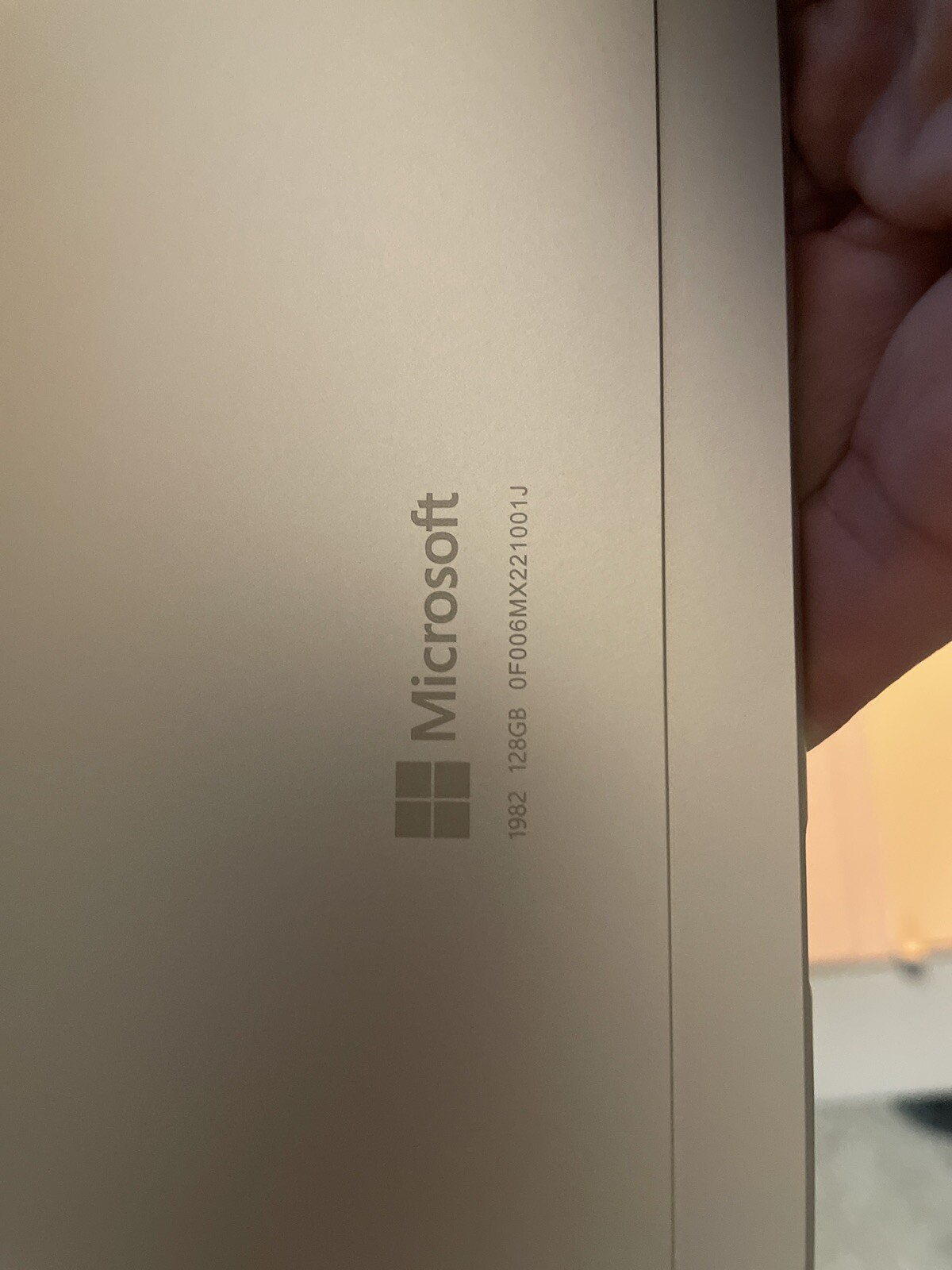Microsoft Surface Pro 8 13″ Touch (256GB SSD, Intel Core i5 11th Gen., 2.60 GHz,