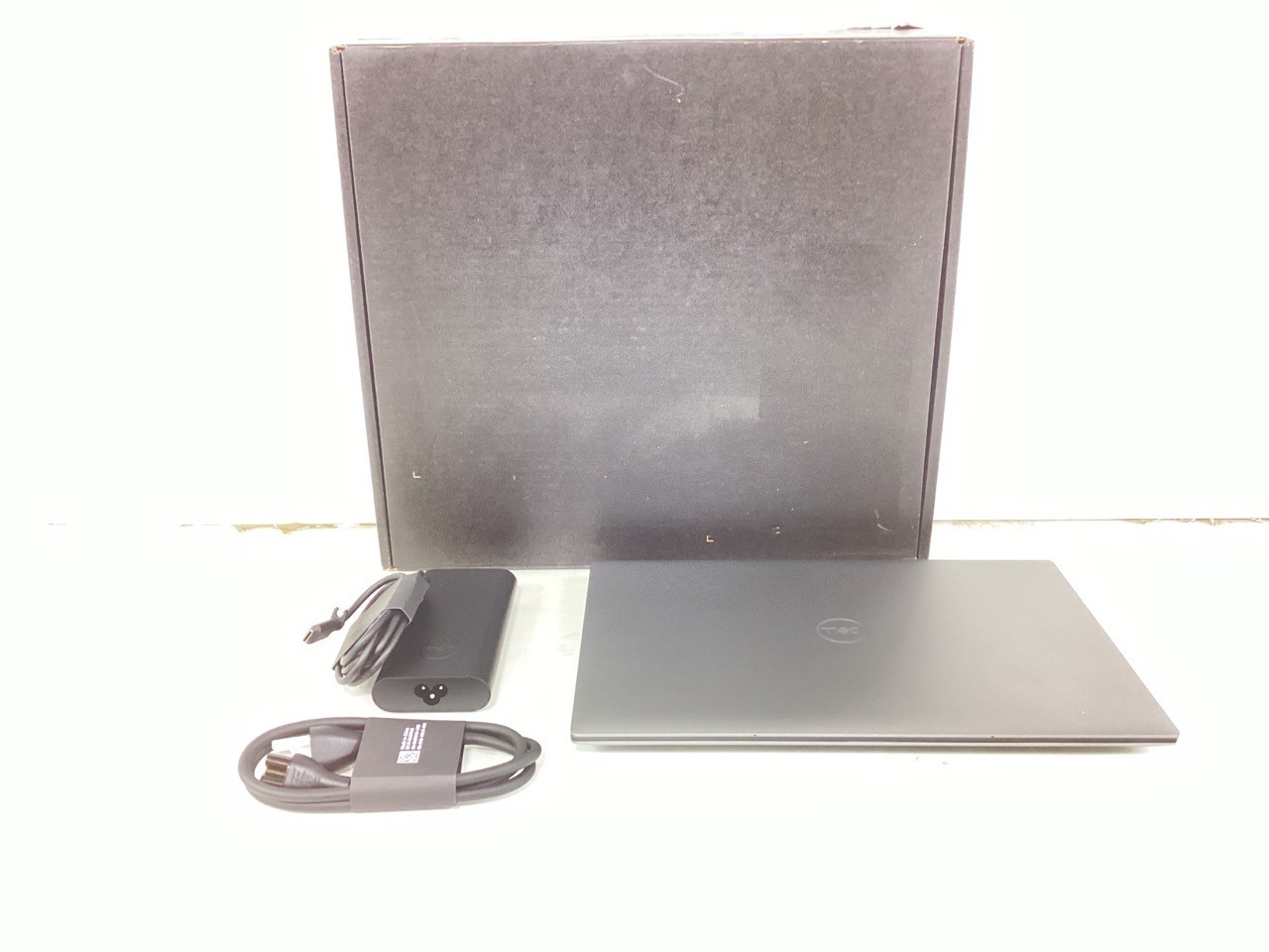 Dell Precision 5490 14″ FHD Ultra 7-165H 32GB 1TB SSD RTX 2000 8GB W11P (JJC7N)