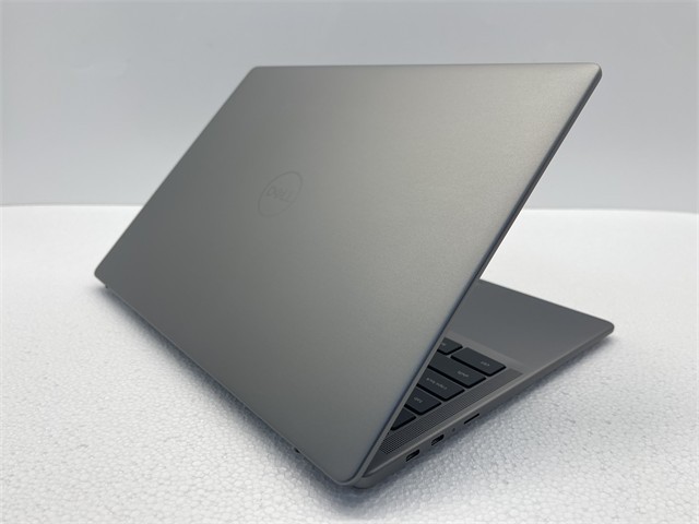 Dell Latitude 7455 Notebook 14″ QHD+ X Elite X1E-80-100 32GB 512GB W11P VYP9M