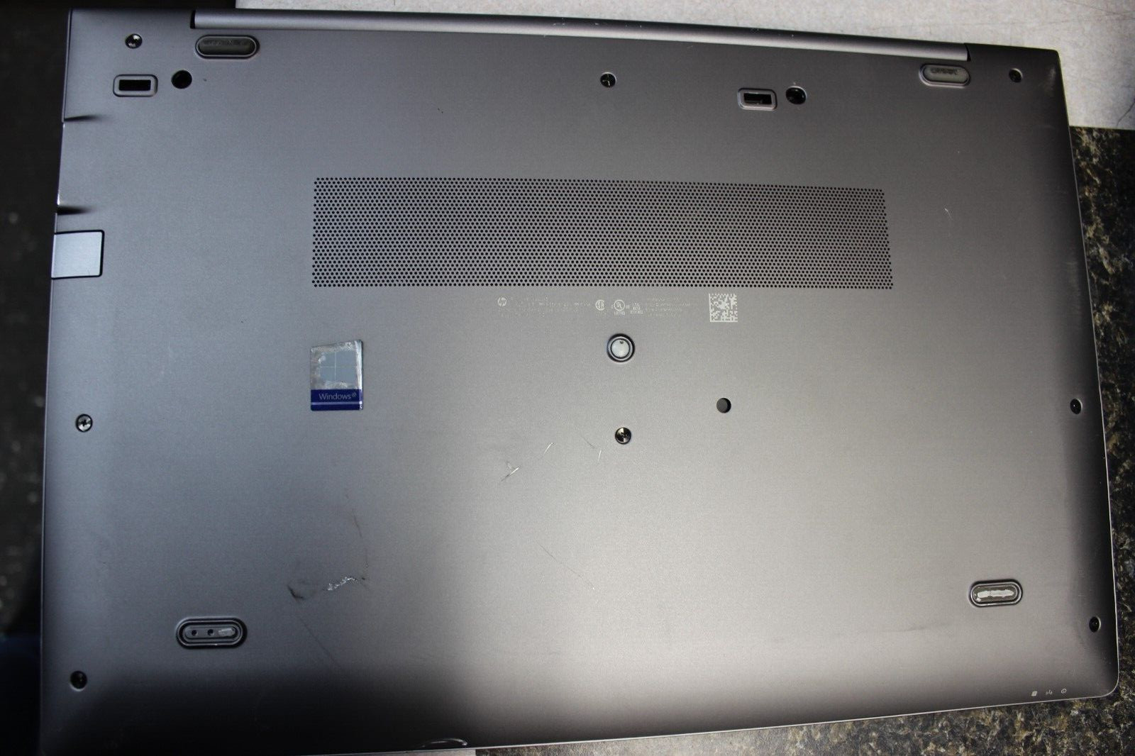 HP ZBook 15UG6 I5-8265U 256GB NvME 16GB DDR4 Win11Pro*See Descrip