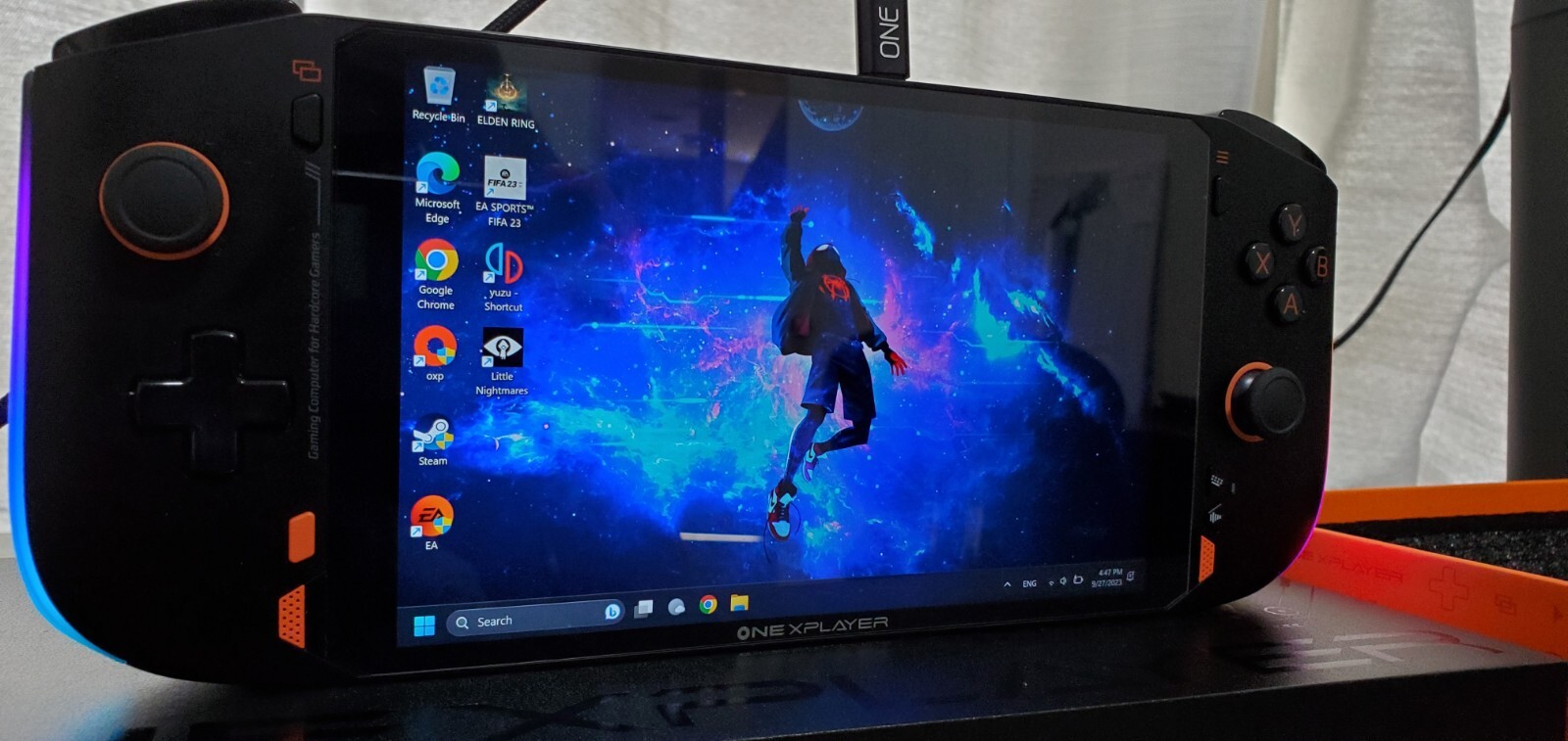 ONEXPLAYER MINI – AMD Ryzen 6800U (1920*1200) – 32GB +2TB