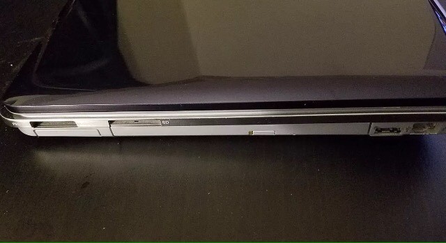 SONY VAIO PCG-5G3L NOTEBOOK -WINDOWS 10 (NAVY BLUE) BROKEN SCREEN!