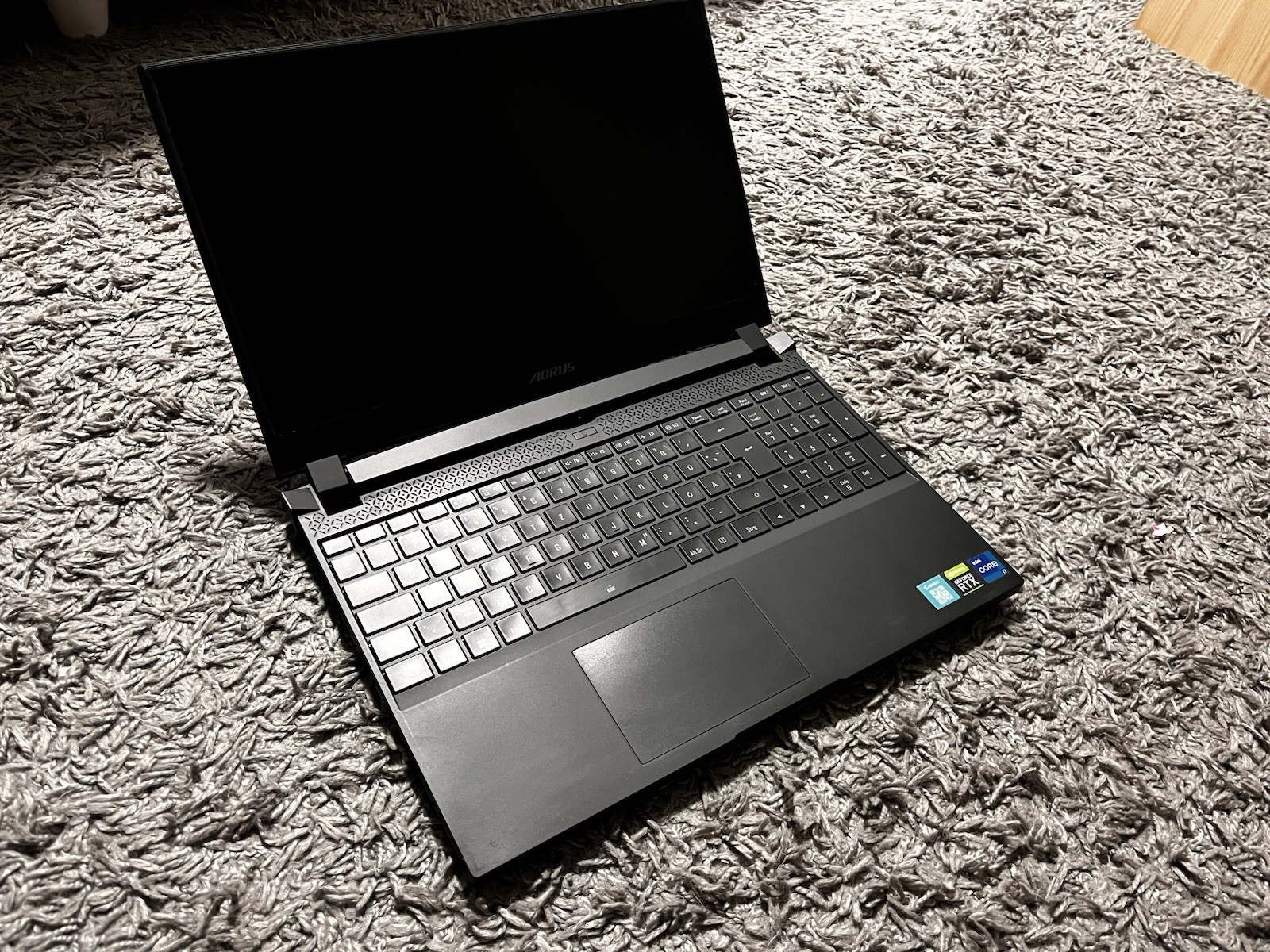 AORUS Gaming Laptop i7-12700H RTX 3070 8GB 1TB SSD 15.6″ FHD Black