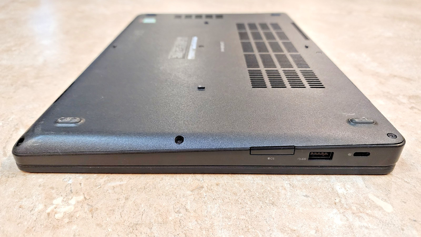 Dell Latitude 5490 14” Core i5-8350U 8GB RAM 128GB SSD HDMI Win 11 Pro Laptop