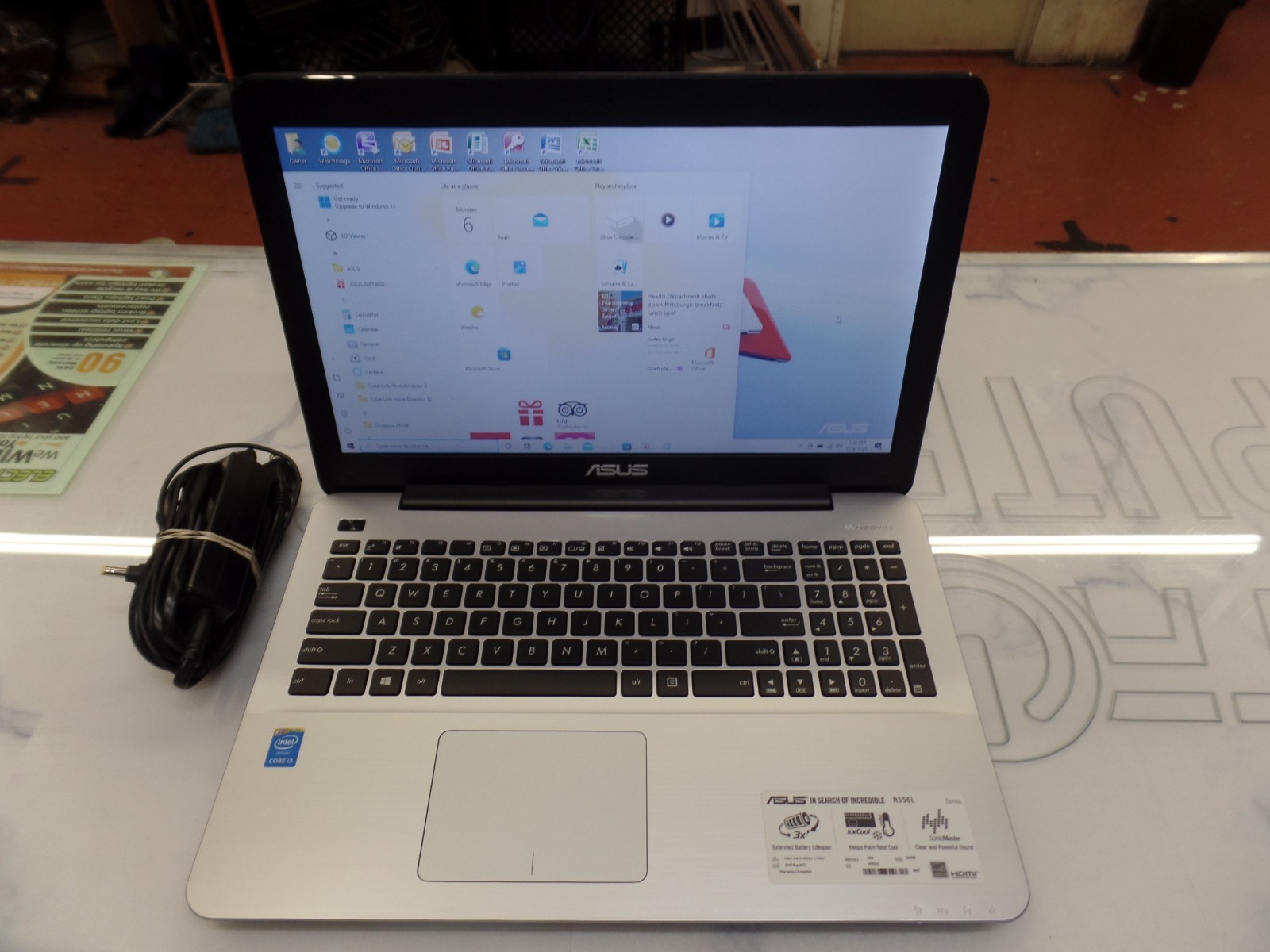 15.6″ Asus VioBook R556LA-RH31(WX) 1.70Ghz i3-4005u 4GB 500GB Win10 DVD Exc Cond