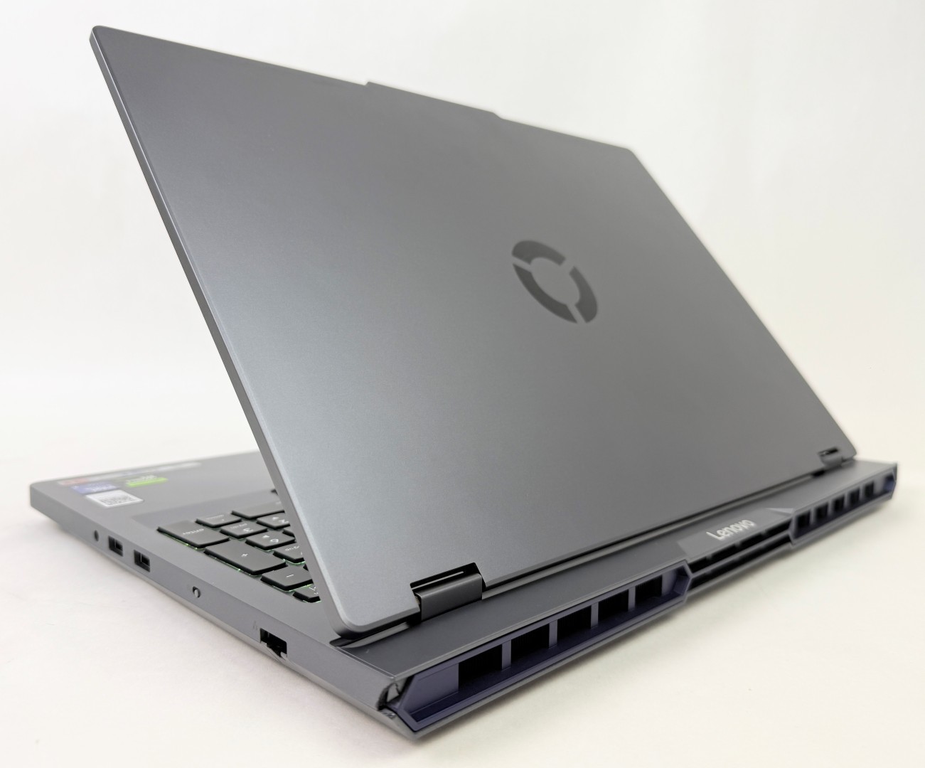 Lenovo Legion 5 16IAX10 16″ Ultra 9 275HX 32GB 1TB SSD RTX 5060 W11H