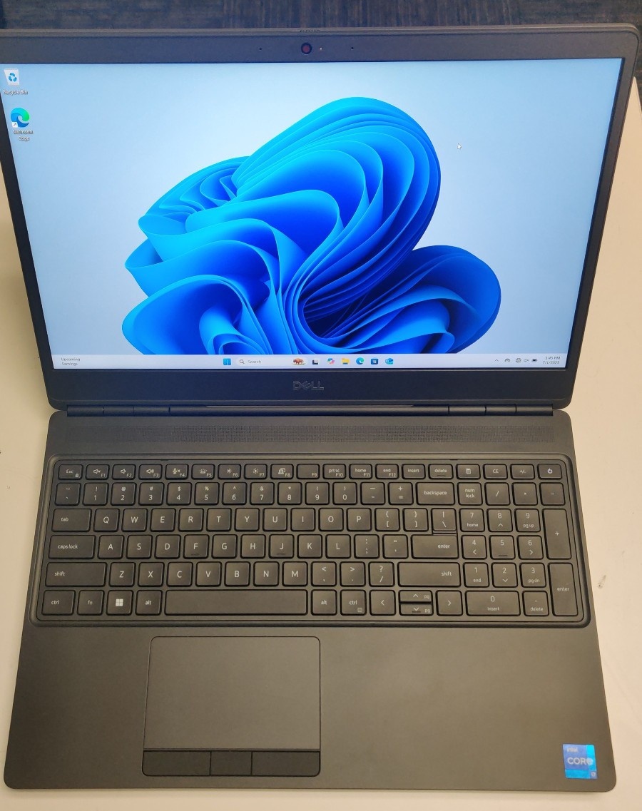 Dell Precision 7560 15.6″ Various Intel Nvidia Hybrid GPU Windows 11 Pro SSD