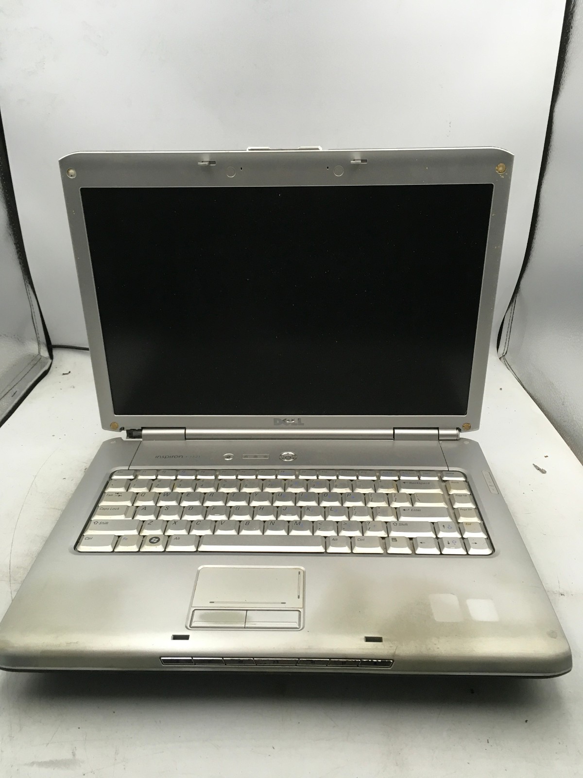 DELL INSPIRON 1520 – FOR PARTS/NO POWER – INTEL CORE 2 DUO – 1GB RAM – 15″ – BB