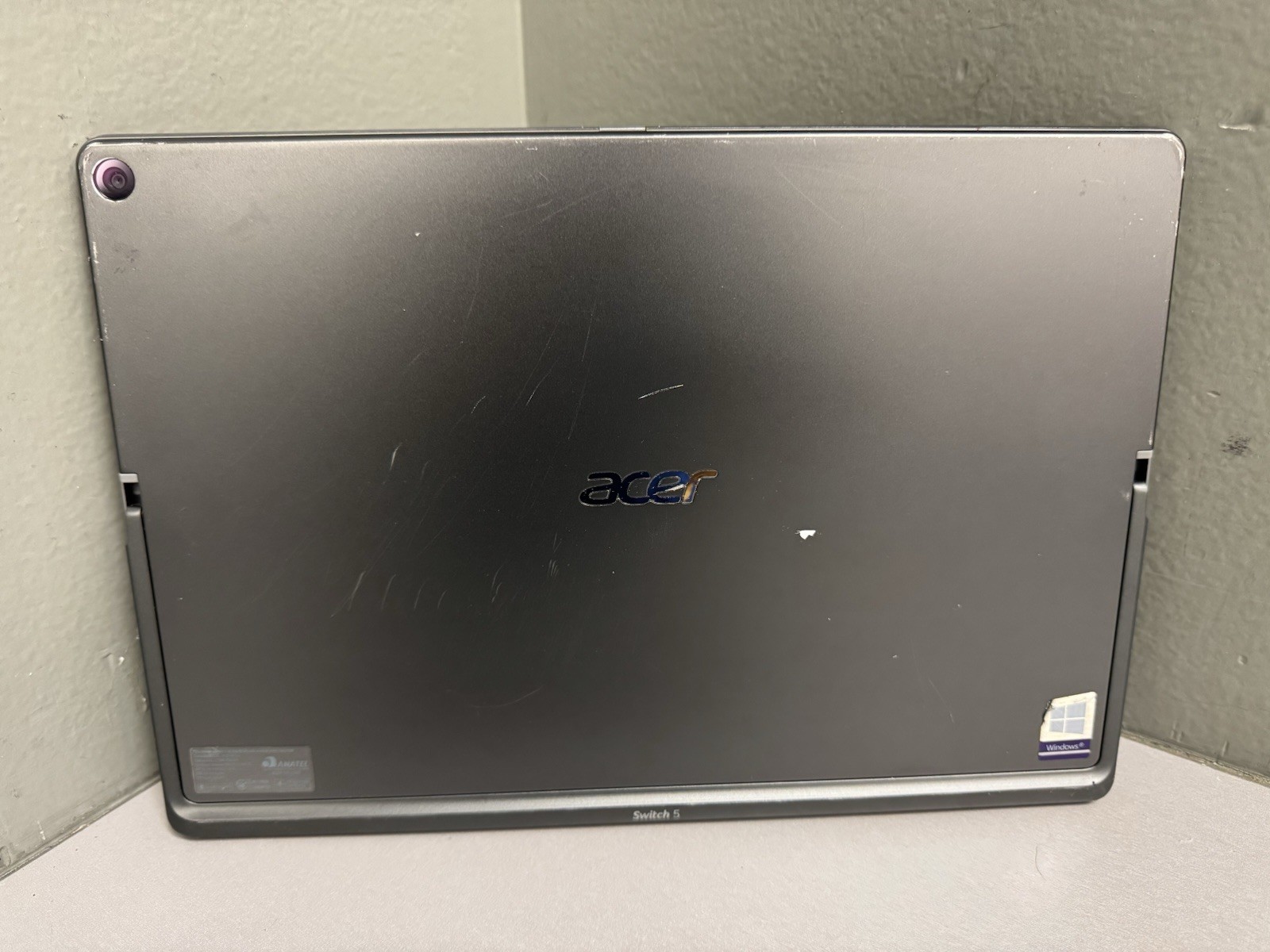 Acer Switch 5 2-in-1 N17P5 Core i3-7130U 2.70GHz 128GB 4GB Ram #2