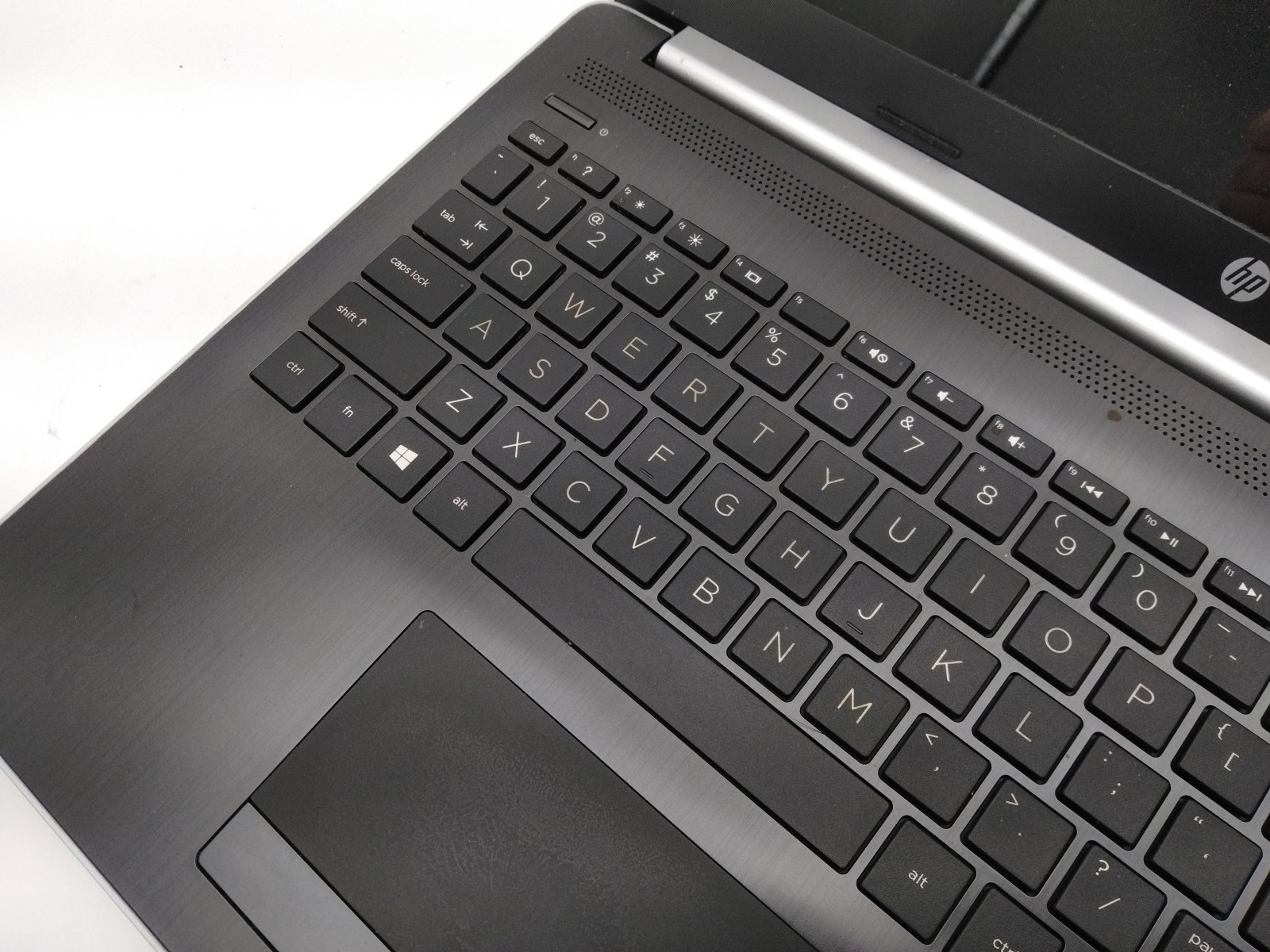 HP Pavilion 15-db0031nr 15.6″ AMD A9-9425 4GB 330GB Hd