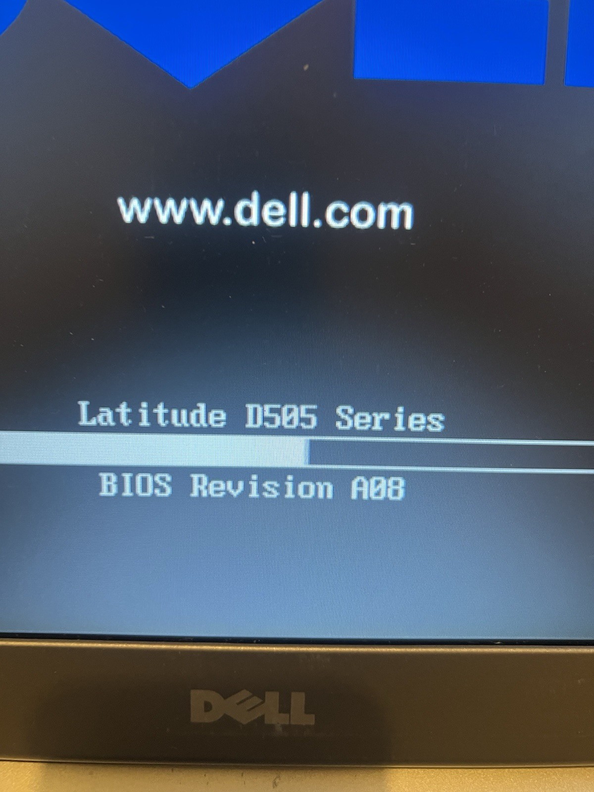 Dell Latitude D505 Laptop Intel Pentium M 1.6GHz 1289MB RAM No HDD/OS